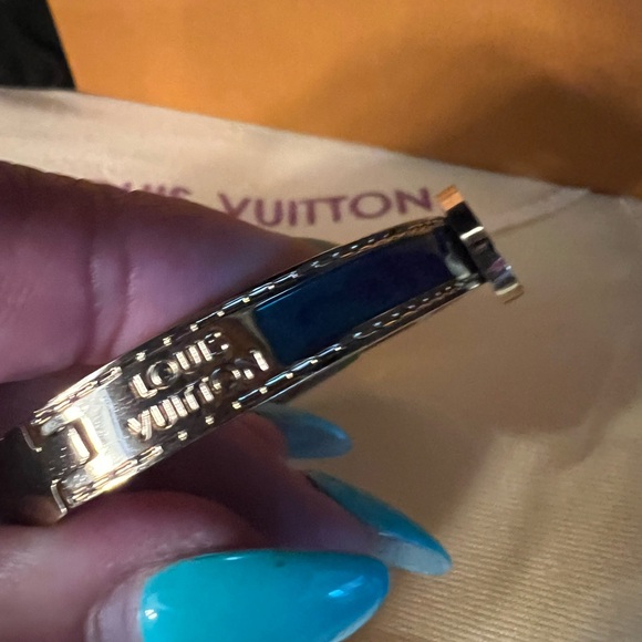Louis Vuitton Gold-Tone Bangle with Blue Enamel Dust bag and box included - Picture 4 of 9